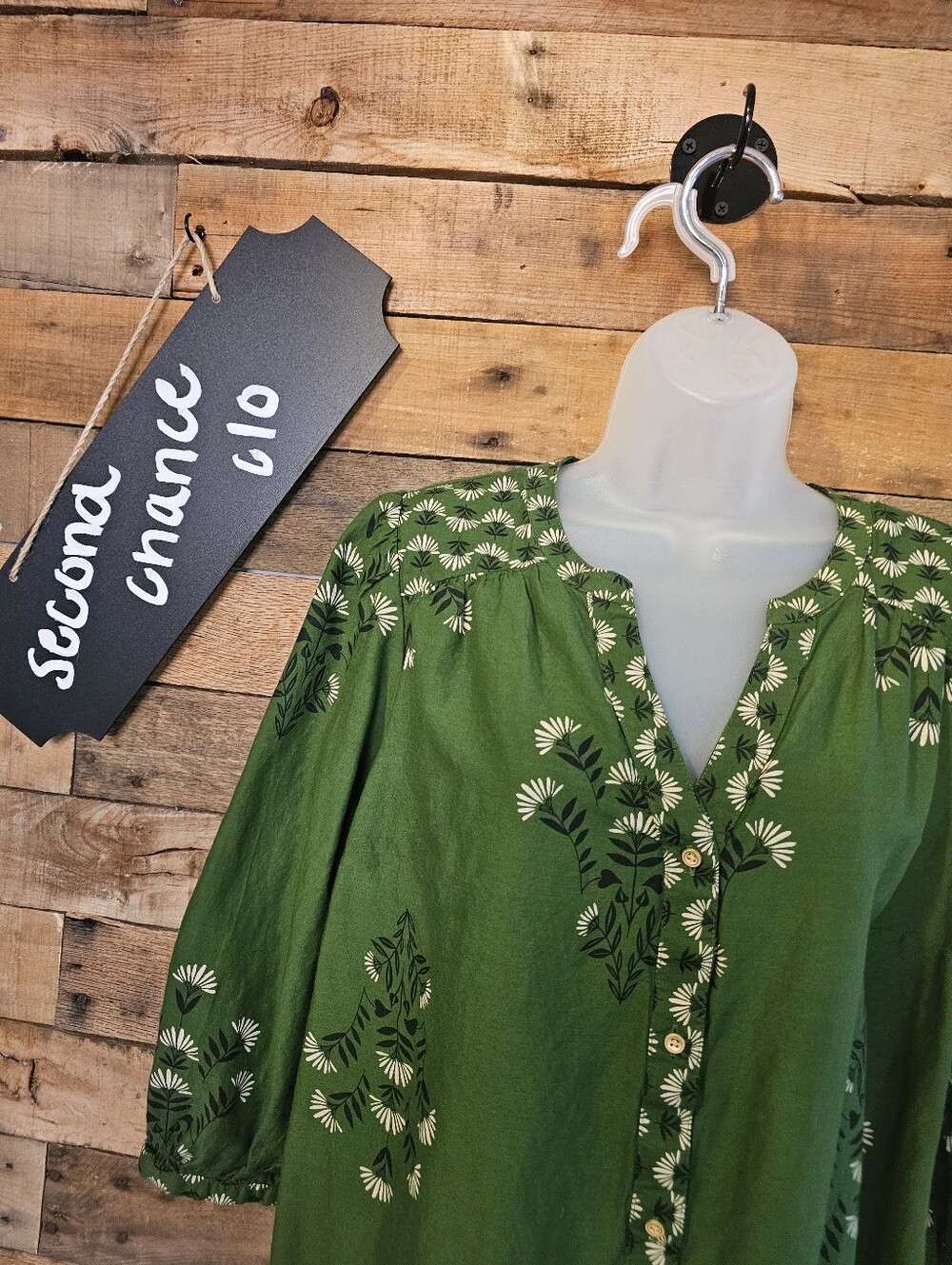 Knox Rose Women's 3/4 Sleeve Green Floral Embroidered Top Size M - Picture 3 of 13